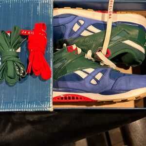 24 Kilates x Reebok Blue and Green Athletic Shoes with extra  Laces